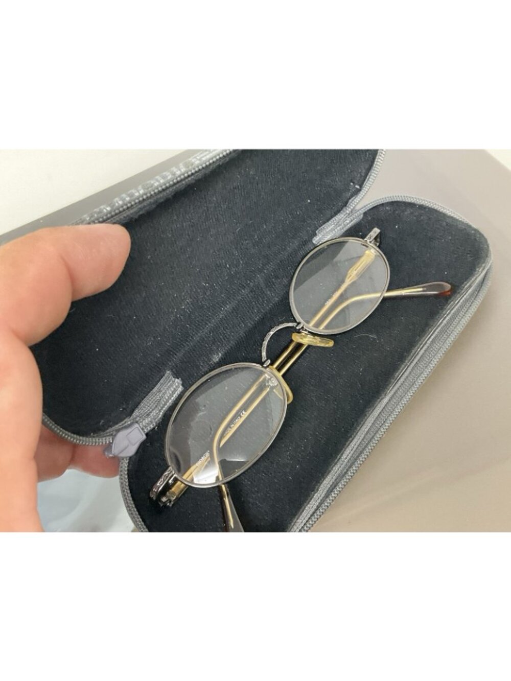 Vinatge Giorgio Armani GA 250 976 Dark Gunmetal  Oval Eyeglasses  Italy 44 [] 20 - Picture 12 of 13